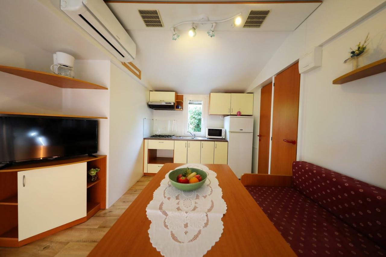 Mobile Home Grbe 宁 外观 照片